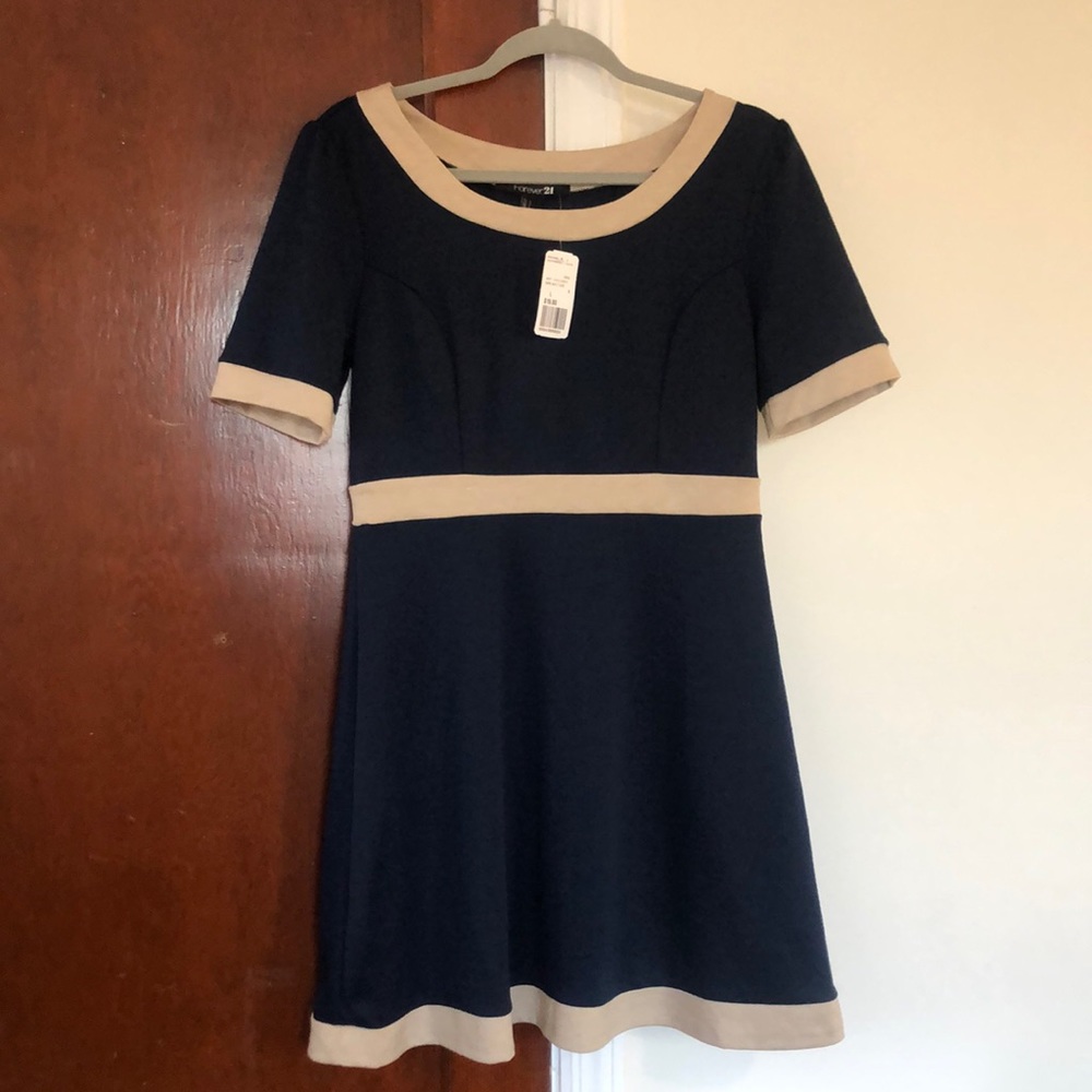 ✨NWT Womens dress L💕